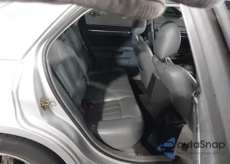 2005 Chrysler 300C из США, поврежденный, VIN 2C3JA63H75H577220